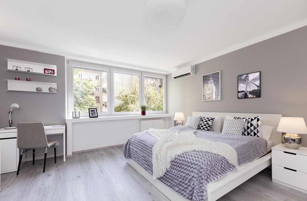 Warsawrent Hit Apartments Bagian luar foto